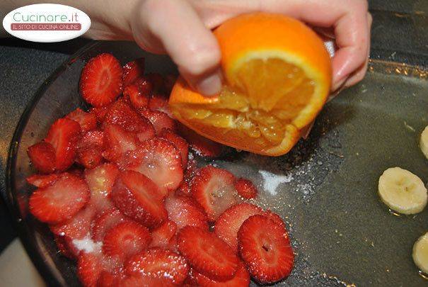 Torta Banane e Fragole preparazione 9